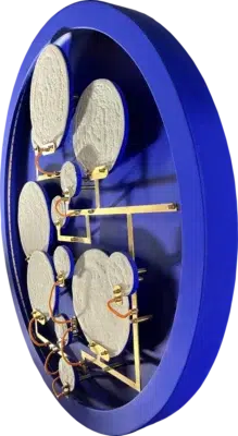 Side view of Mater Nostra, luminous sculpture in brass and porcelain.